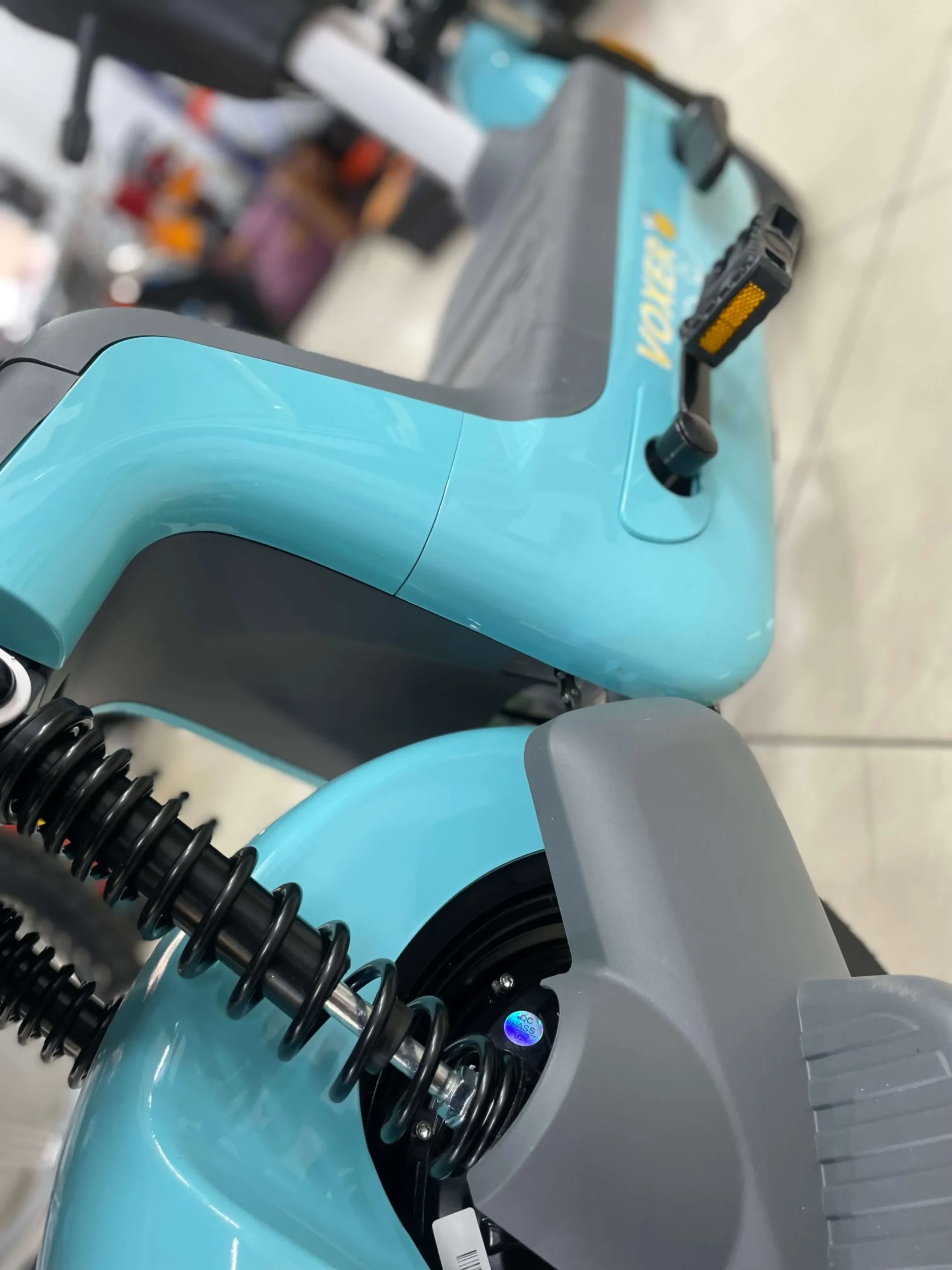 VOXER ELECTRIC SCOOTER H6 - Image 4