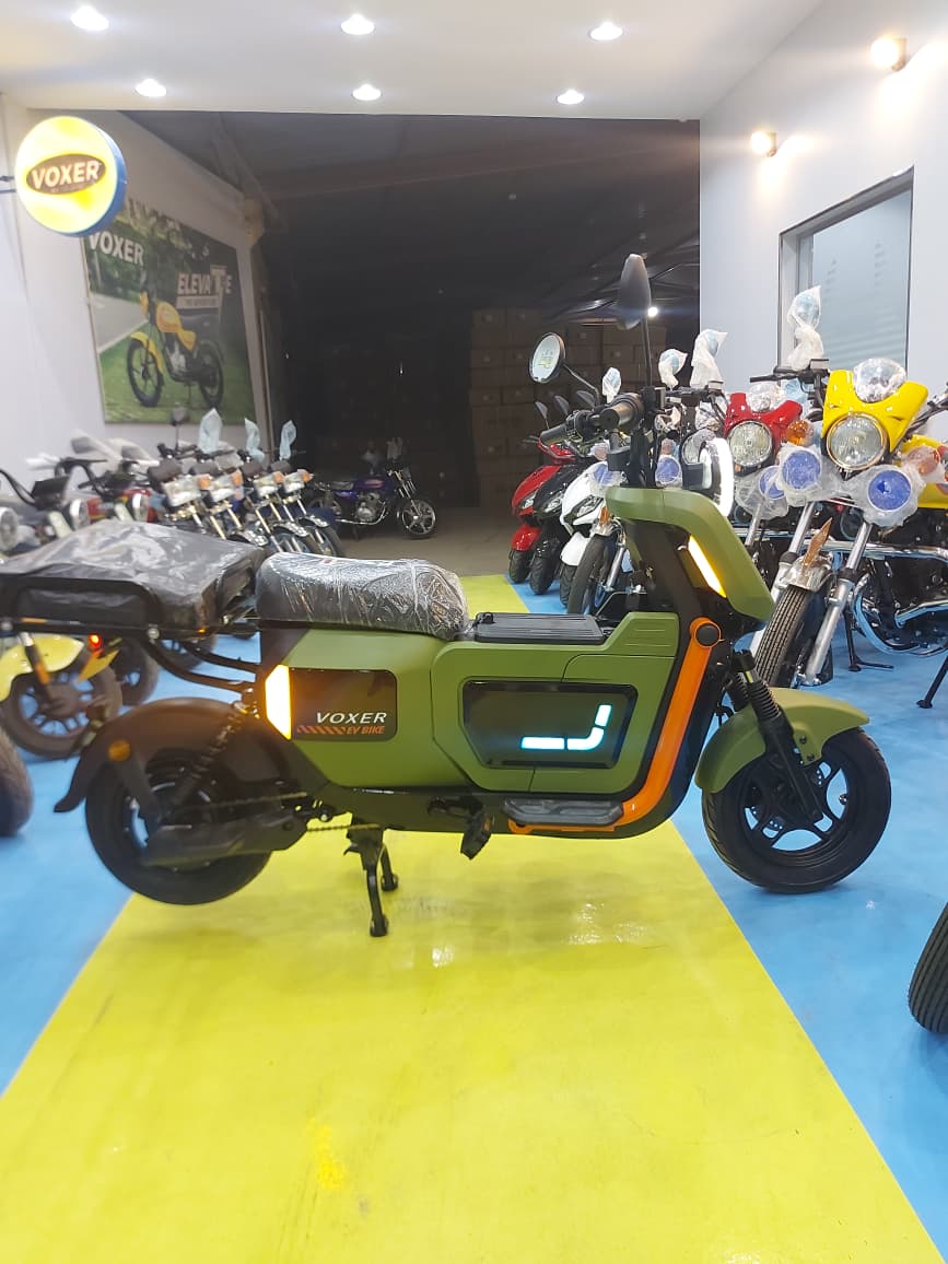 VOXER ELECTRIC SCOOTER F19 - Image 2